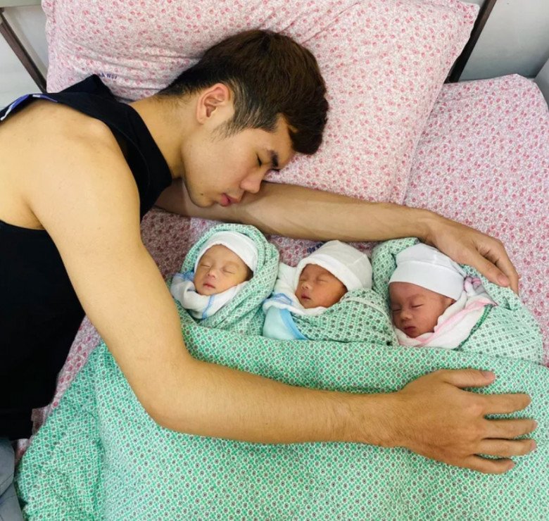 Mẹ trẻ Hải Dương mang thai 3 tự nhiên kỳ diệu, phút ôm 3 công chúa đỏ hỏn mà vợ chồng bật khóc - 4