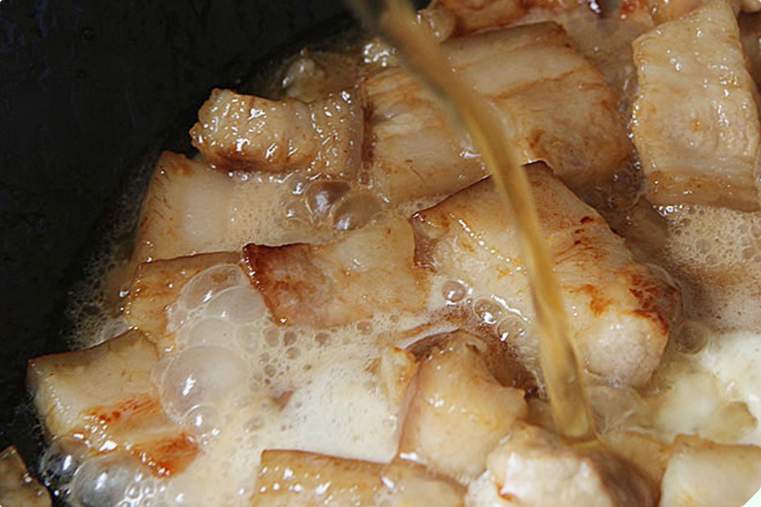 Nấu thịt kho đừng cho nước, cứ thêm thứ này vào thịt mềm ngon, đậm đà mà không bị ngấy - 16