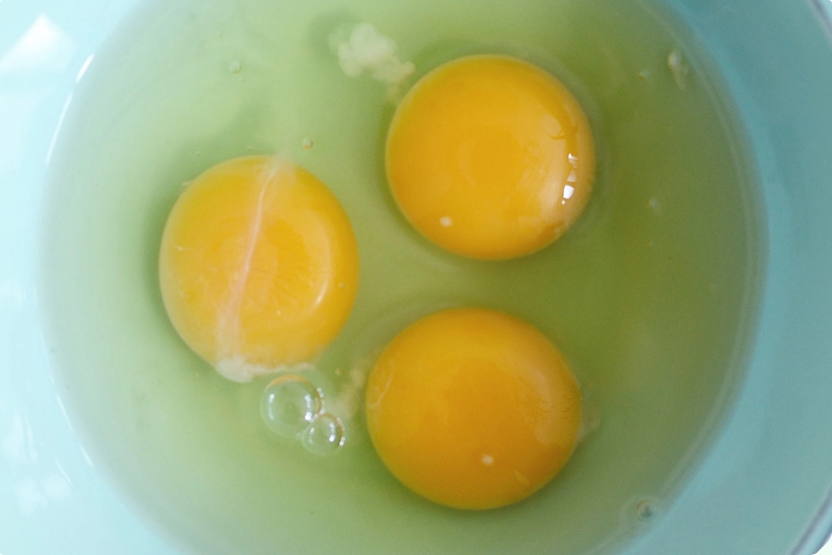 Đi chợ gặp “nữ hoàng rau củ” mua về nấu chung với trứng gà được món siêu bổ, chồng khen ngon, con ăn thun thút - 12