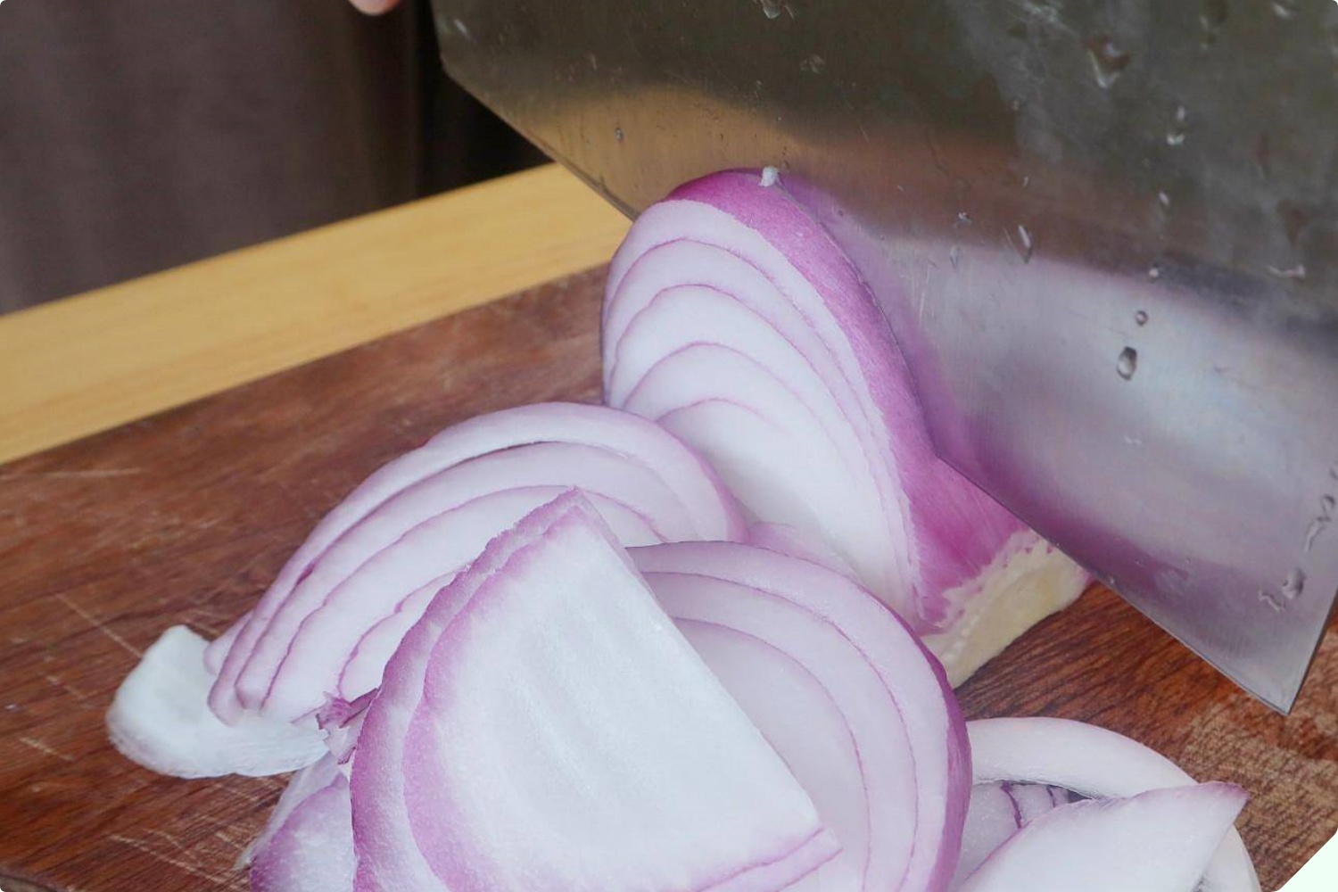 Đi chợ gặp “nữ hoàng rau củ” mua về nấu chung với trứng gà được món siêu bổ, chồng khen ngon, con ăn thun thút - 4