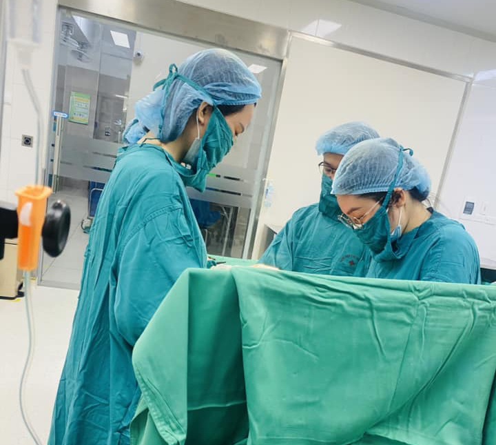 3 lần đình chỉ thai kỳ, mẹ Hòa Bình phải uống thuốc giữ thai đến lúc lên bàn mổ - 2