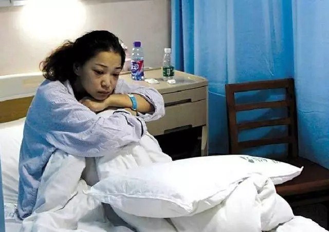 Chị dâu về sau 4 tháng đi làm xa, qua đêm đoàn tụ với chồng, chị phải nằm viện 1 tuần trời - 2