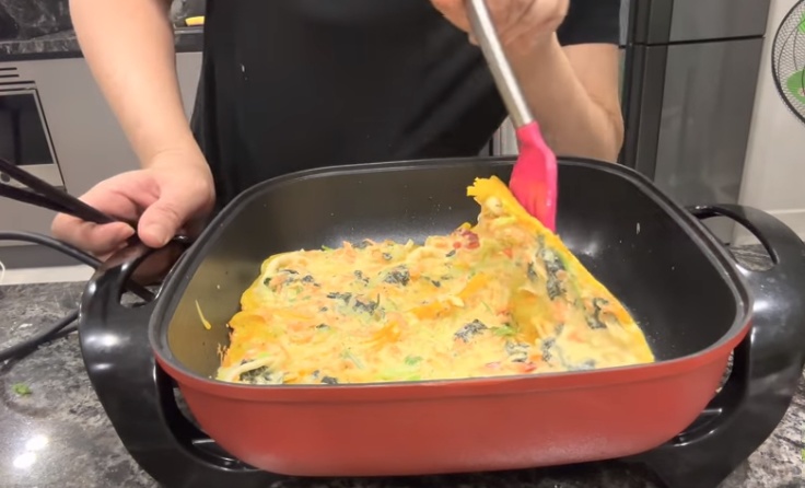 Nam MC từng cạo đầu đi tu khoe món bánh giòn "rùm rụm", nhìn qua ai cũng tưởng trứng rán! - 8