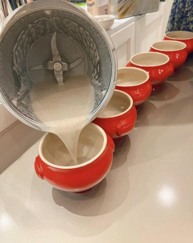 Nữ đạo diễn Ai Là Triệu Phú tự làm bữa ăn xịn như nhà hàng đãi bố ruột - 7