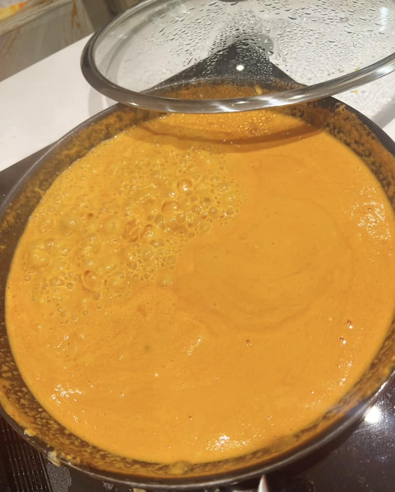 Nữ đạo diễn Ai Là Triệu Phú tự làm bữa ăn xịn như nhà hàng đãi bố ruột - 5