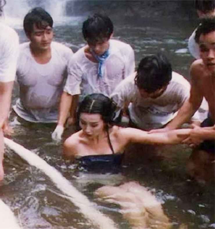 Bí mật đằng sau cảnh &#34;đệ nhất mỹ nhân châu Á&#34; bị cưỡng đoạt trên màn ảnh - 3
