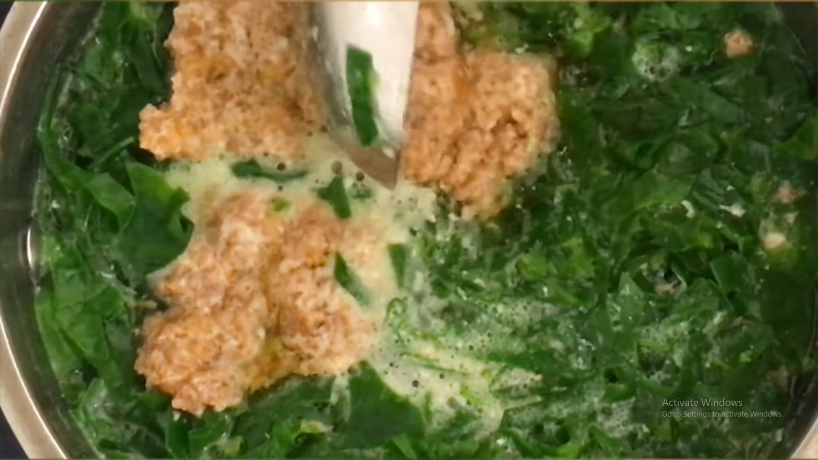 Mua cua đồng về chớ dại nấu luôn, ngâm ngay vào thứ nước này sán giun trong cua tự động bò ra nhung nhúc - 17