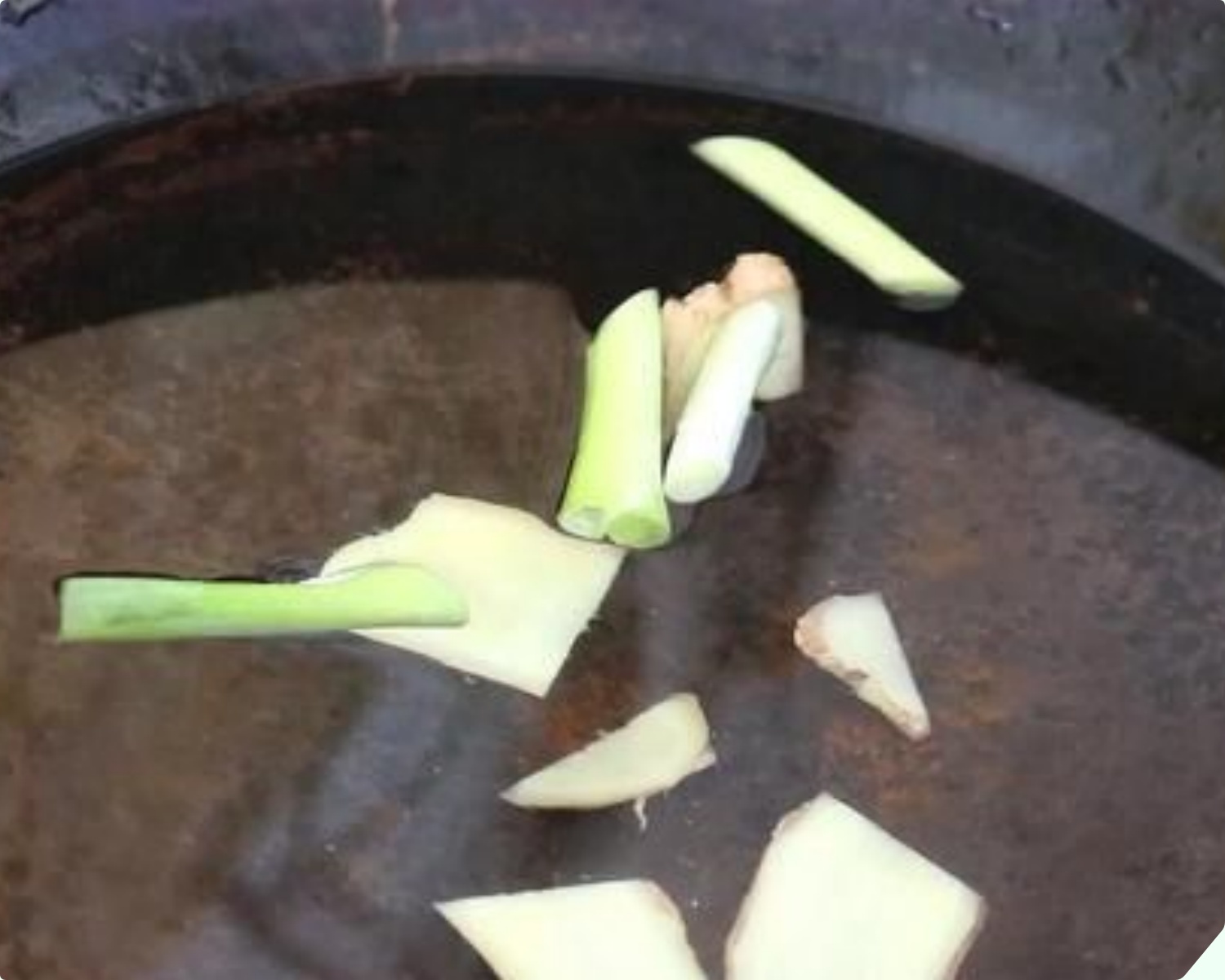 Luộc tôm cứ dùng loại nước này, thịt mềm ngọt không bị teo, hết sạch mùi tanh, “bao” đỏ đẹp như nhà hàng - 7