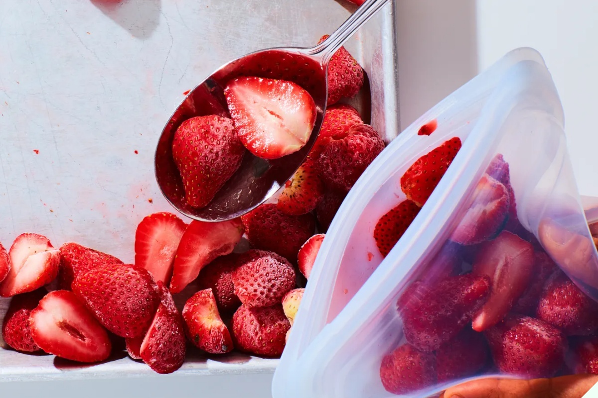 Dâu tây ngoài chợ quả nào cũng căng mướt, người thông minh nhìn lướt 4 điểm này biết ngay dâu Mộc Châu hay Trung Quốc “đội lốt” - 10