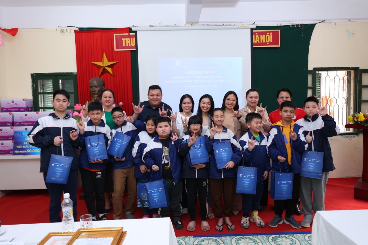 Milionaire Asia Singapore, Công ty cổ phần Oras Holding và Công ty Minh Khang hoạt động từ thiện cùng hội chữ thập đỏ Hà Nội - 3