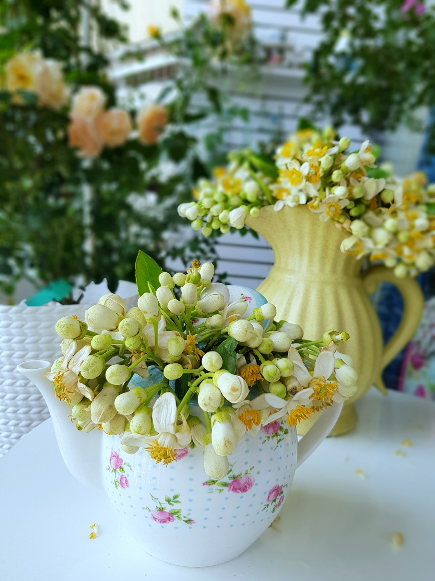 Hoa bưởi vừa mua về đã héo, làm ngay những bước này để hoa tươi lâu cả tuần, hương thơm lâu tàn - 10