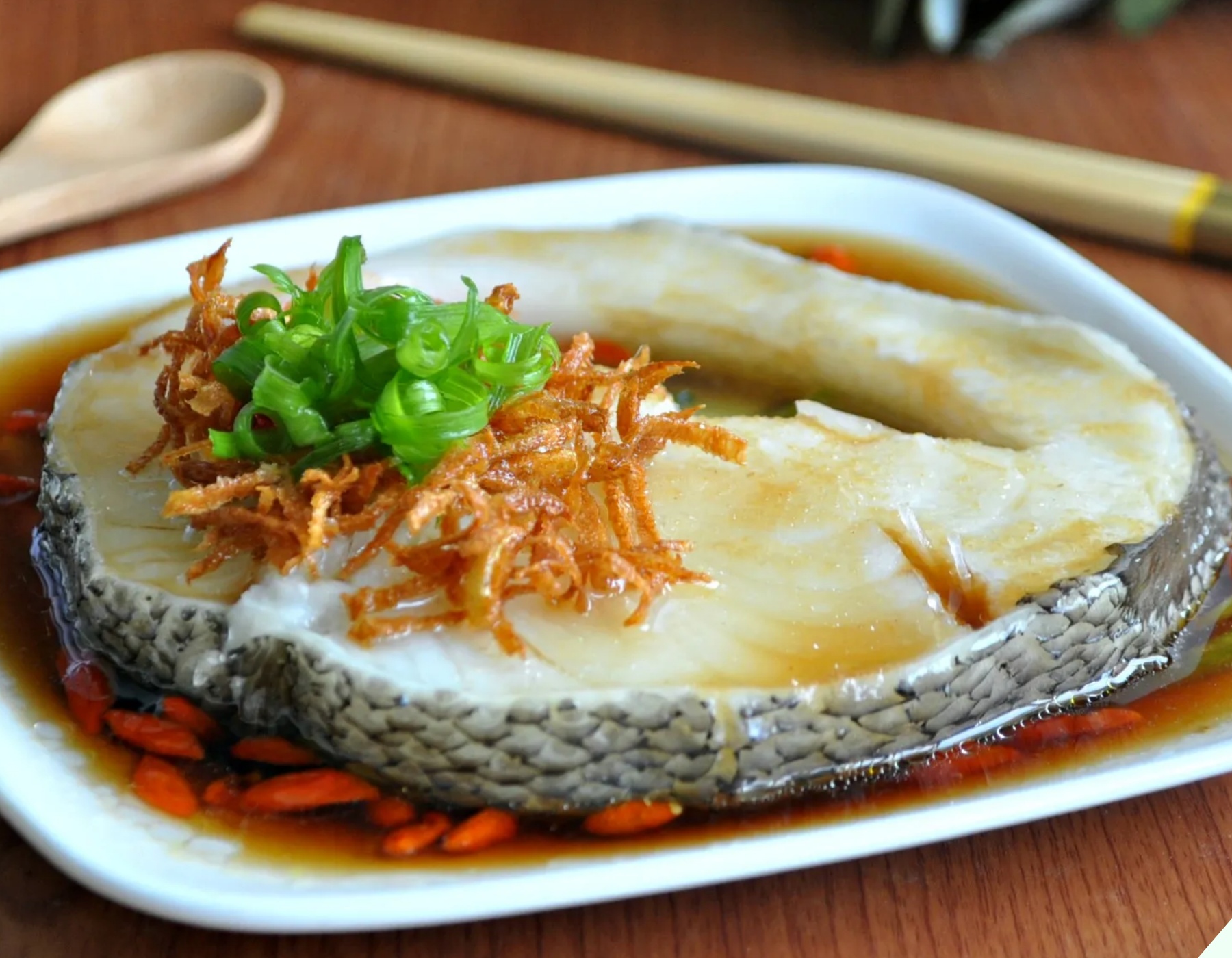 Ngâm cá trong nước này 2 phút rồi mới đem hấp sẽ thấy công dụng tuyệt vời, ai biết cũng vội học theo - 3