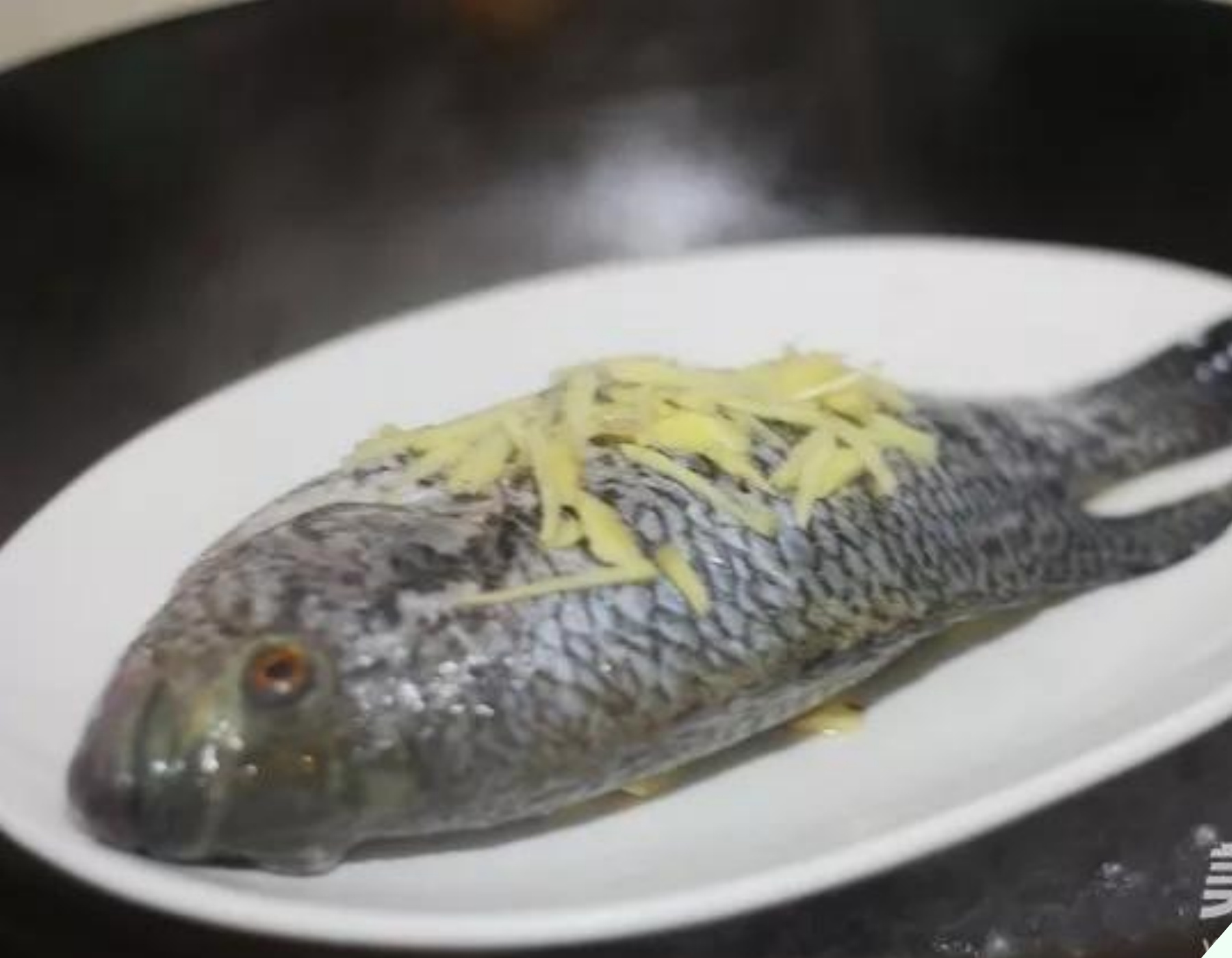 Ngâm cá trong nước này 2 phút rồi mới đem hấp sẽ thấy công dụng tuyệt vời, ai biết cũng vội học theo - 7