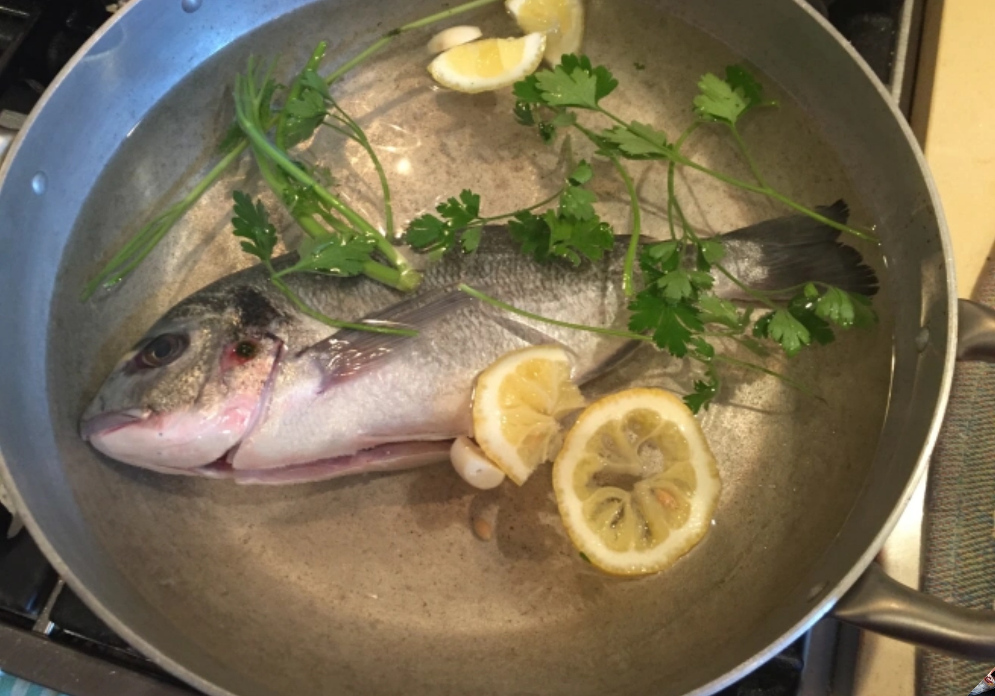 Ngâm cá trong nước này 2 phút rồi mới đem hấp sẽ thấy công dụng tuyệt vời, ai biết cũng vội học theo - 11