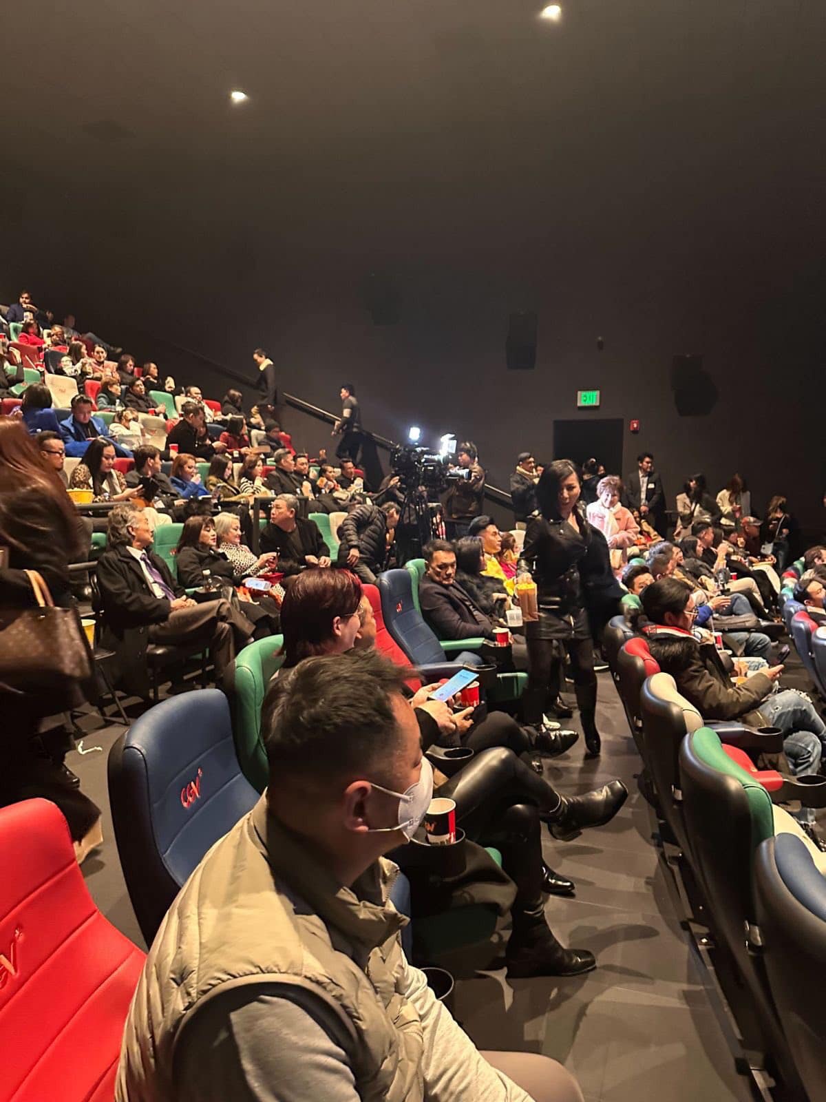 Trấn Thành báo tin vui sau khi "Nhà bà Nữ" bị TikToker "tố" ế vé ở Mỹ - 4