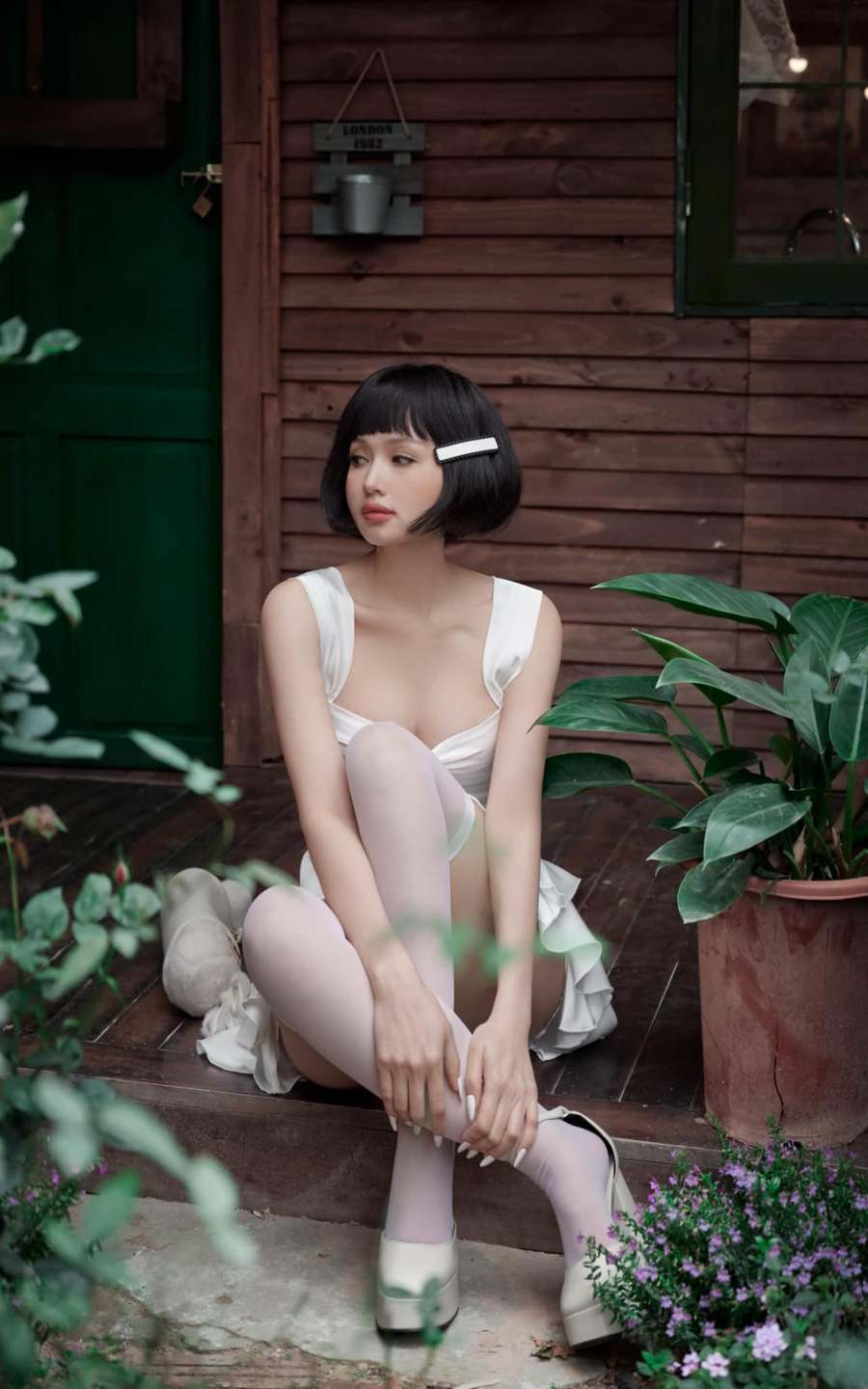 Mẹ 2 con Tâm Tít xinh đẹp như búp bê, mặc style thiếu nữ đẹp ít ai sánh bằng - 2