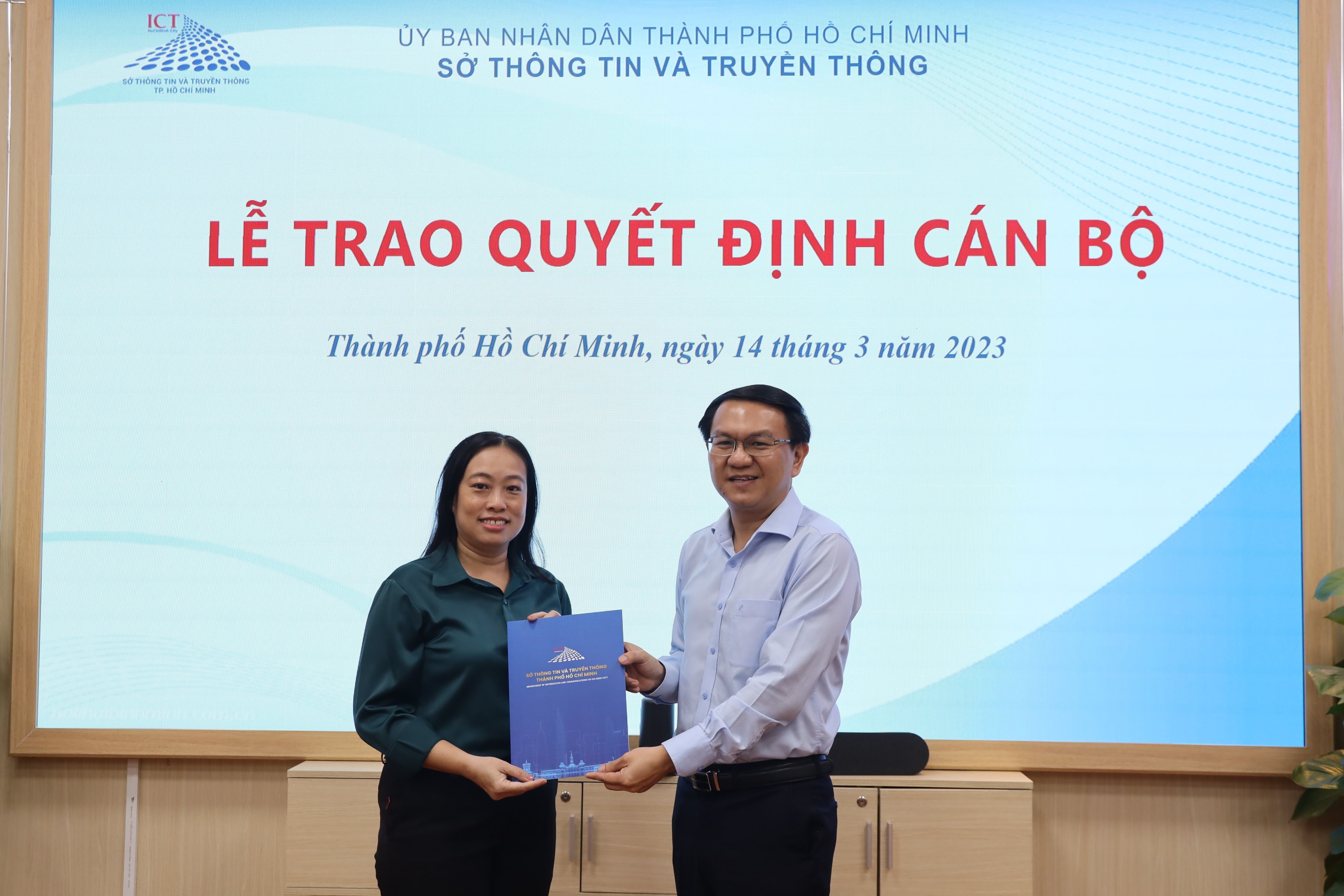 Bà Nguyễn Đình Như Hương là Giám đốc Trung tâm Báo chí Thành phố Hồ Chí Minh - 1