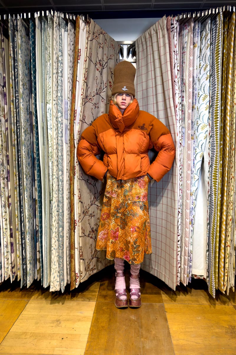 Nét đẹp cổ quái kiểu London bùng nổ trong thiết kế mới nhất của Vivienne Westwood - 9