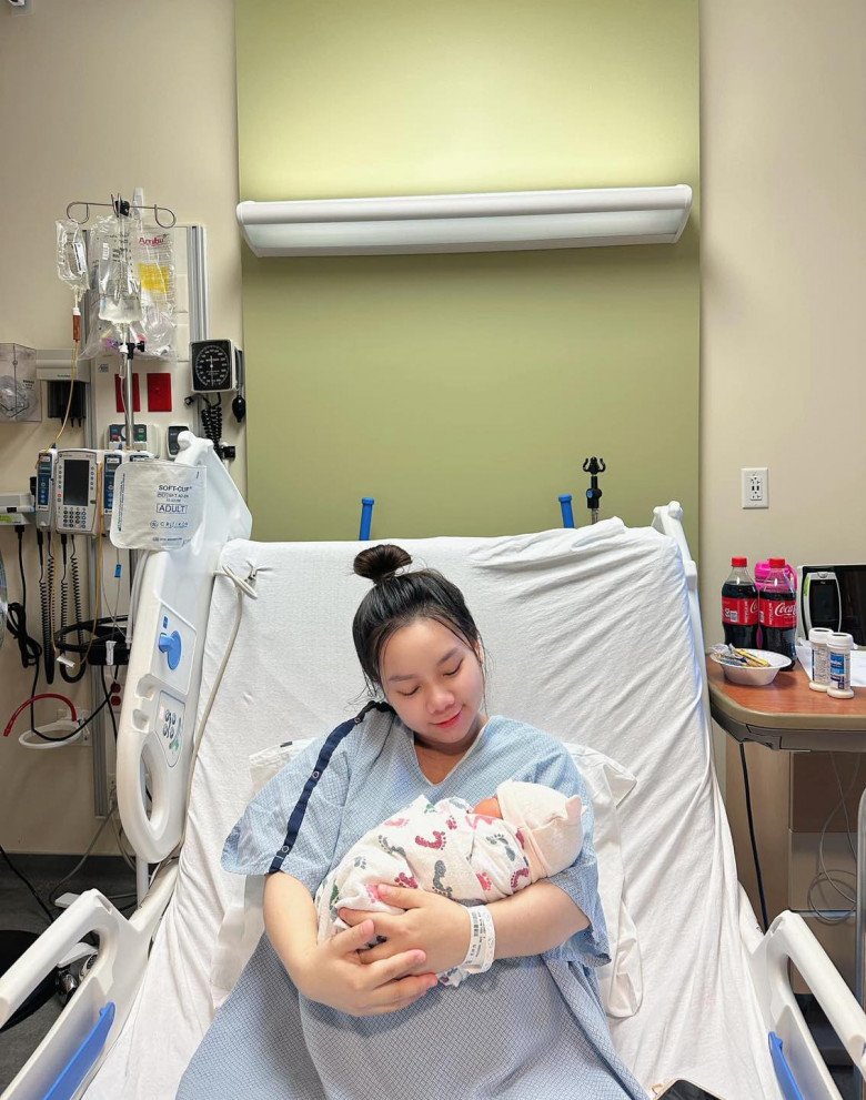 Hành trình sinh con của Múi Xù trên đất Mỹ: Sau 4 tiếng rặn đẻ bị đuối sức phải chuyển sang sinh mổ - 5