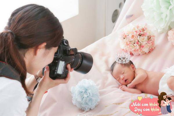 Bé sơ sinh quấy khóc sau buổi chụp hình, đến bệnh viện kiểm tra, kết quả khiến mẹ suýt &#34;ngất xỉu&#34; - 4