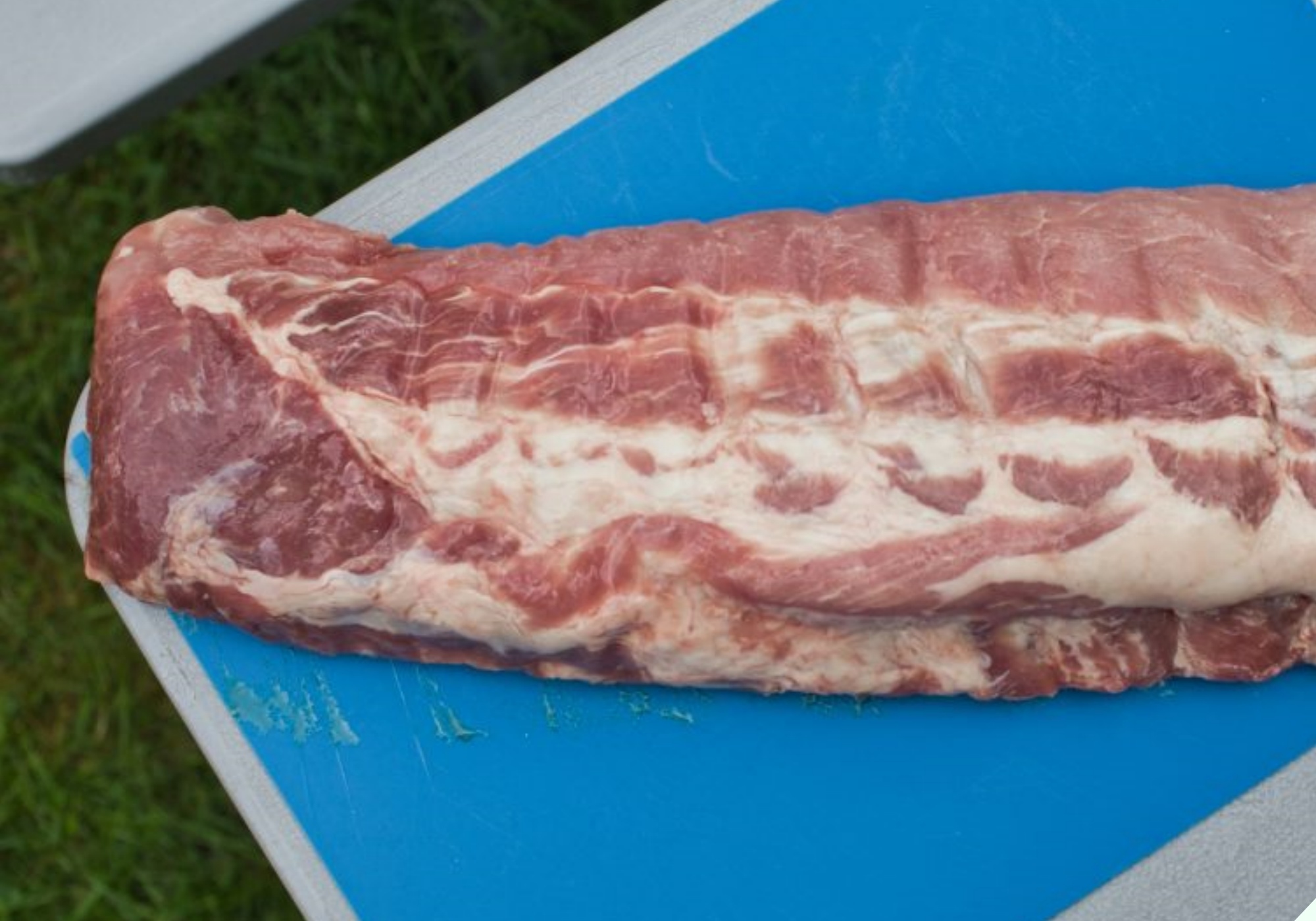 Thịt lợn rửa nước lã “bẩn càng thêm bẩn”, đem ngâm trong thứ này thịt vừa mềm ngon lại khử hết tanh hôi - 2