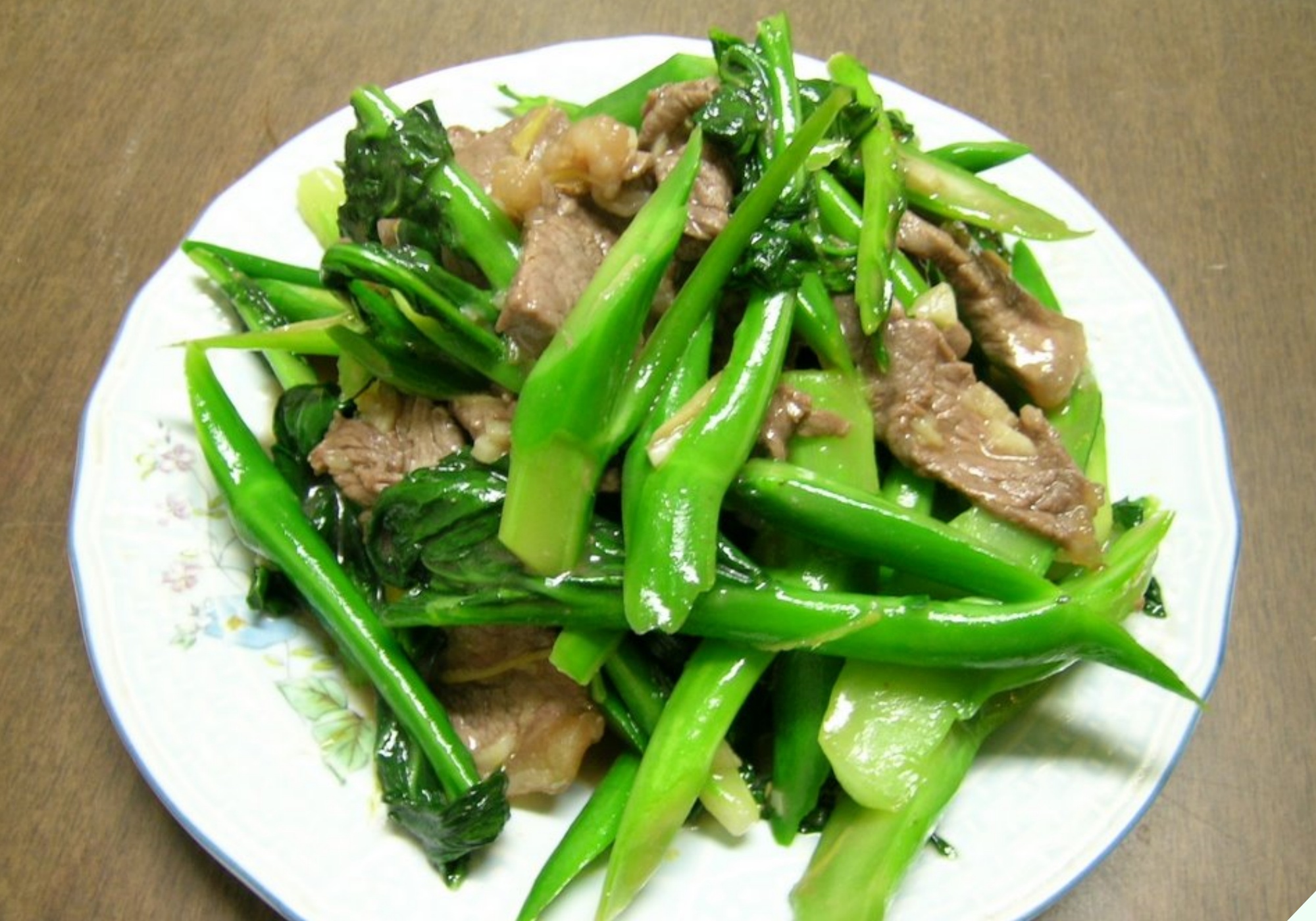 Loại rau rẻ tiền lại rất ngon đang vào cuối vụ, có lượng canxi gấp 5 lần cá - 2