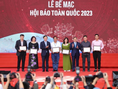 Tin Tức - Khép lại một Hội Báo thành công: Đoàn kết - Chuyên nghiệp - Văn hóa - Sáng tạo
