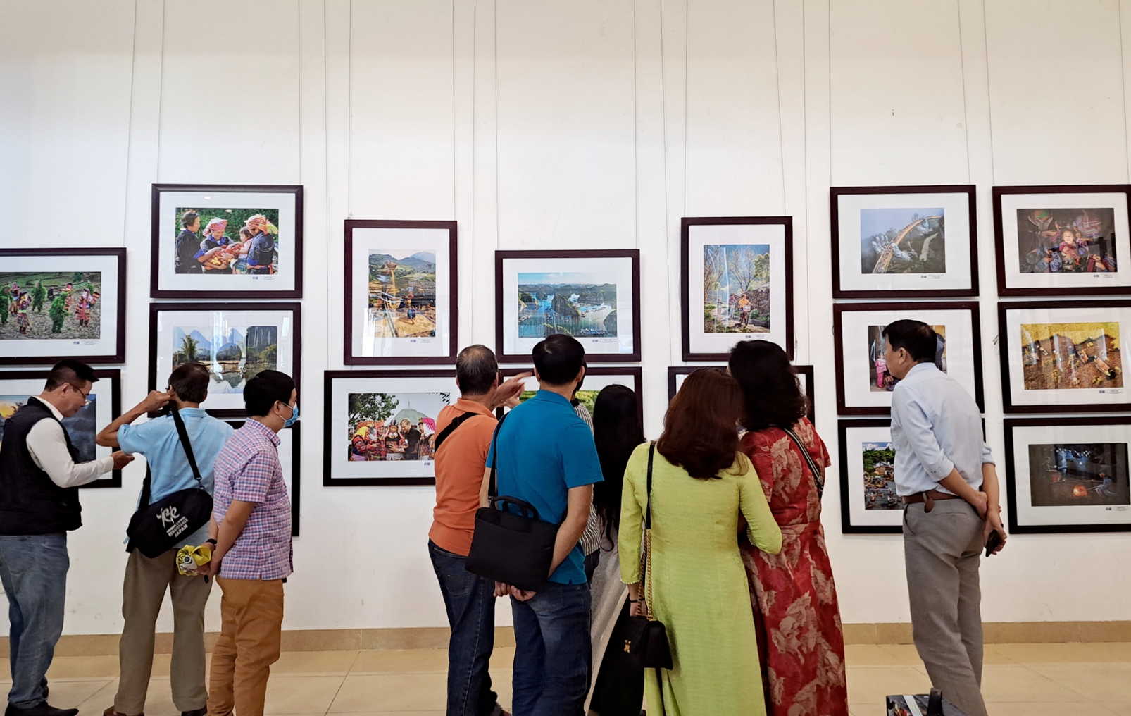 Tổ chức Triển lãm ảnh với chủ đề “Các Di sản thế giới của Việt Nam và Lào” - 1