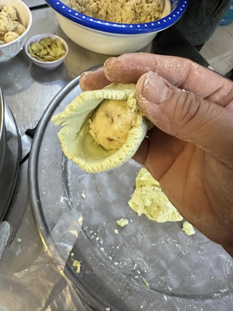 Nam MC U50 giàu có, độc thân của showbiz Việt làm món ăn giản dị khiến dân mạng thấy nhớ quê - 11