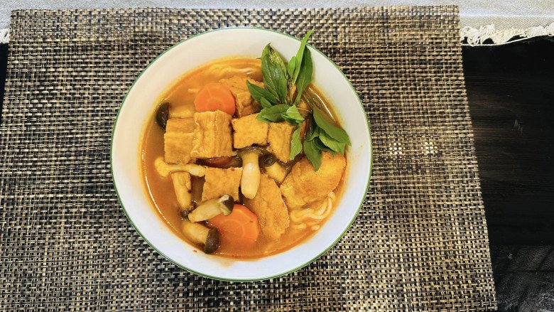 Nam MC U50 giàu có, độc thân của showbiz Việt làm món ăn giản dị khiến dân mạng thấy nhớ quê - 8