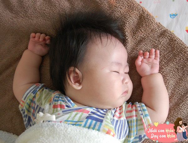 Tư thế ngủ tiết lộ tính cách của con, nếu bé thuộc kiểu số 3 phải cẩn thận, nhưng đa số mẹ Việt không biết - 5