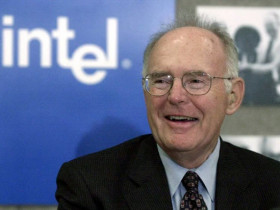 Người đồng sáng lập Intel qua đời ở tuổi 94