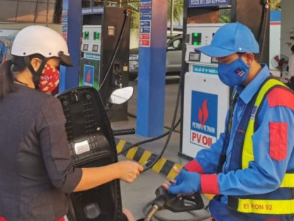 Kinh tế - Giá xăng dầu hôm nay 30/3: Lao dốc bất chấp loạt thông tin hỗ trợ