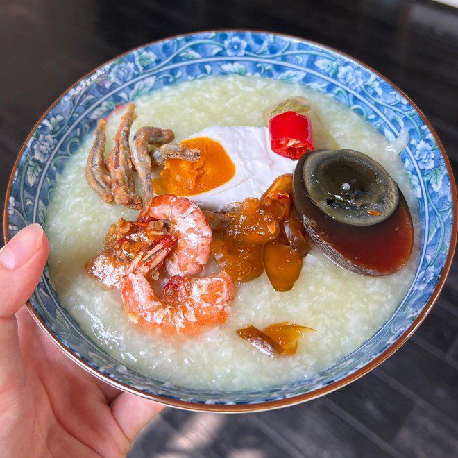 Hari Won khoe "bữa ăn hạnh phúc" cùng chồng, không ngờ là món ăn dân dã mà "nàng dâu tỷ phú" cũng mê - 4