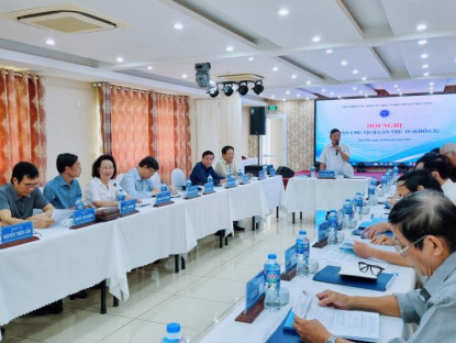 Hội nghị Đoàn Chủ tịch Liên hiệp các Hội Văn học nghệ thuật Việt Nam lần thứ 10