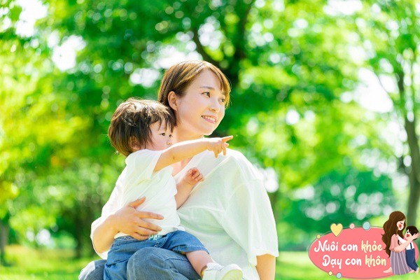 4 cách để con tăng đều IQ và EQ từ giai đoạn sơ sinh - 6
