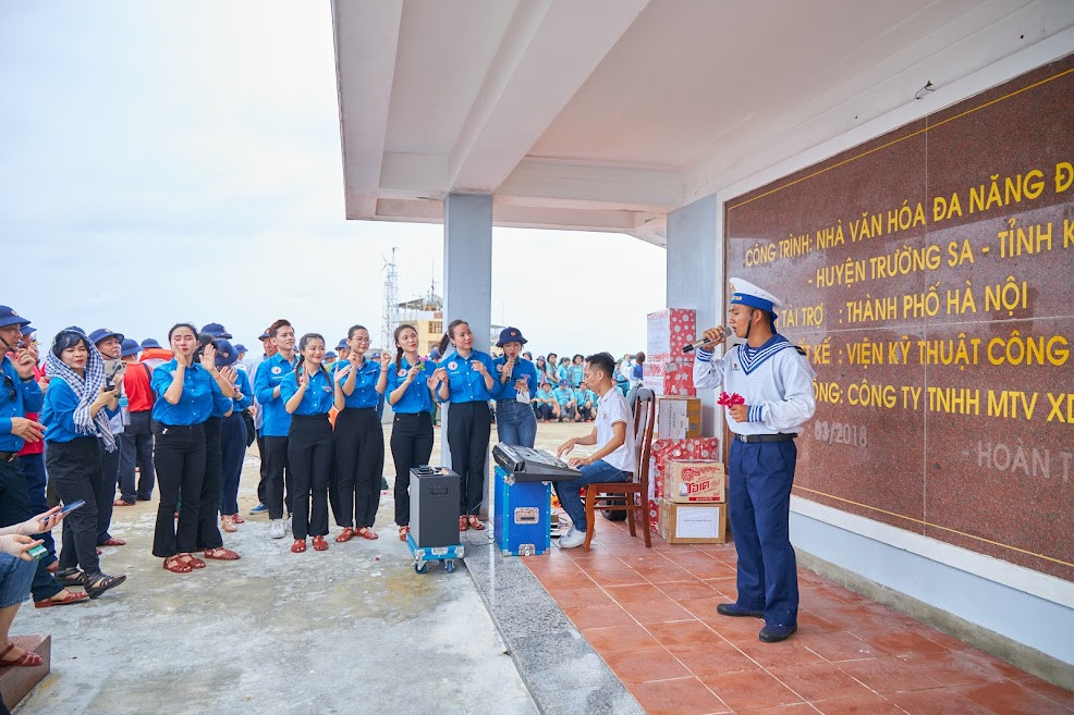 Gặp đảo (tùy bút) - 1