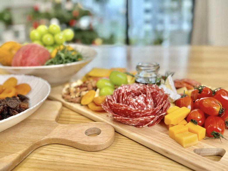 MC Đan Lê khoe cách bày đồ ăn cực đẹp mắt cho bữa nhậu tại gia, chỉ cần 5 phút không phải vất vả - 3
