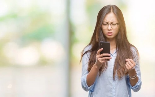 Kiếm bộn tiền từ dịch vụ mắng chửi những người si tình - 1