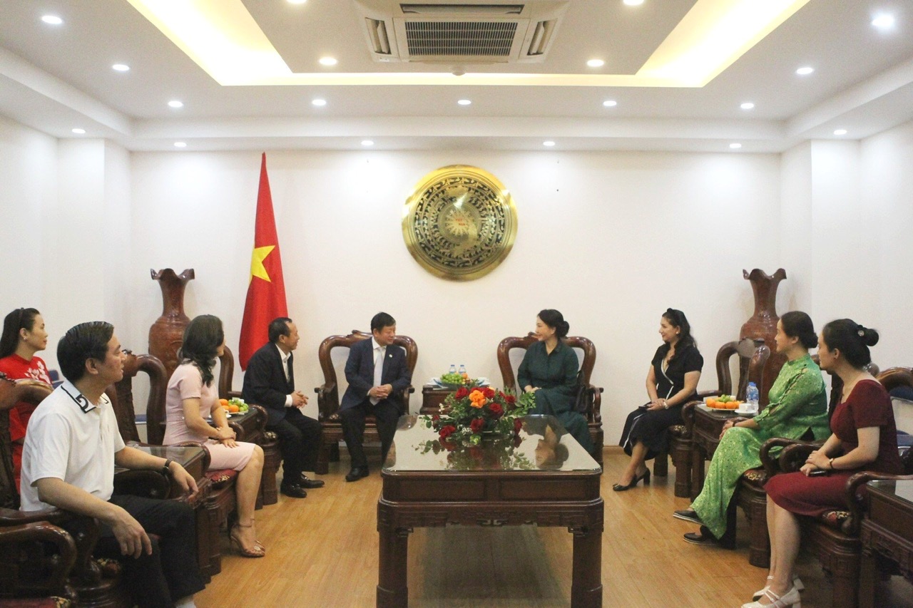 Tập đoàn Nam Cường nhận bằng khen của Liên hiệp các Hội Văn học nghệ thuật Việt Nam - 1