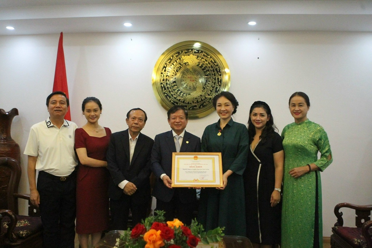 Tập đoàn Nam Cường nhận bằng khen của Liên hiệp các Hội Văn học nghệ thuật Việt Nam - 4