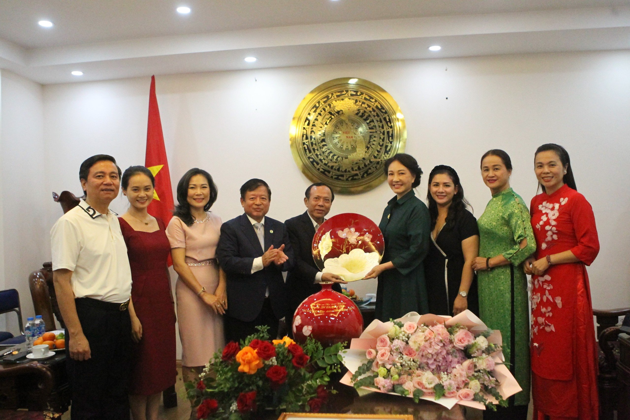 Tập đoàn Nam Cường nhận bằng khen của Liên hiệp các Hội Văn học nghệ thuật Việt Nam - 5