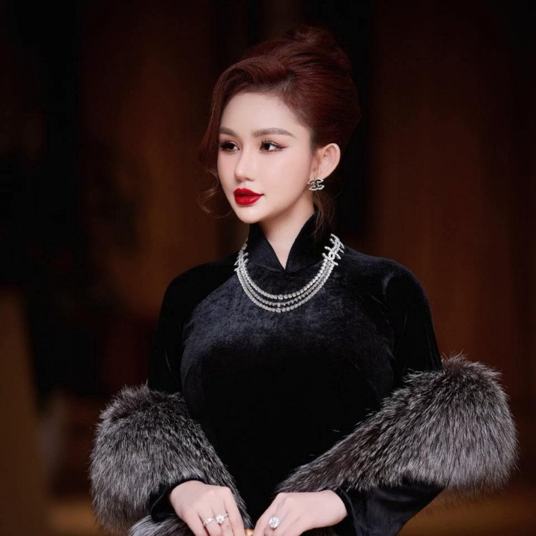 "Cô Tiên miền Tây" 27 tuổi sở hữu "gia tài" là 3 con và anh chồng điểm 10, càng đẻ lại càng đẹp - 3