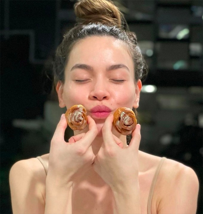 Hồ Ngọc Hà "lâu lắm mới ra tay làm món quê chồng", món ăn có cái tên rất sang chảnh - 6