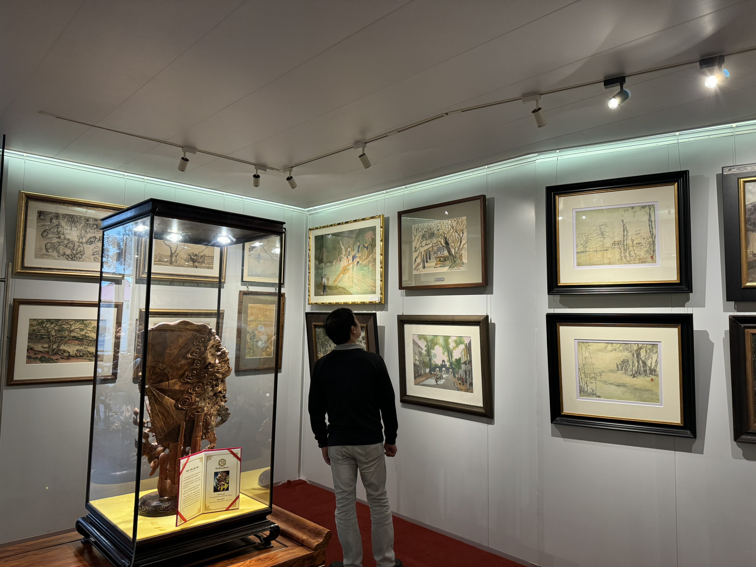 Trưng bày và đấu giá 221 tác phẩm hội họa ấn tượng thế kỷ 20 - 2