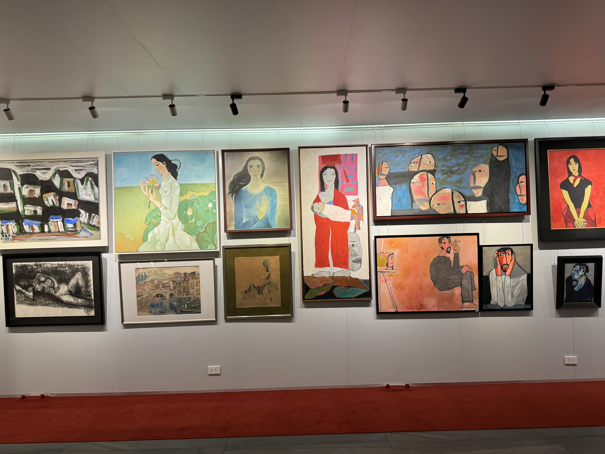 Trưng bày và đấu giá 221 tác phẩm hội họa ấn tượng thế kỷ 20 - 9
