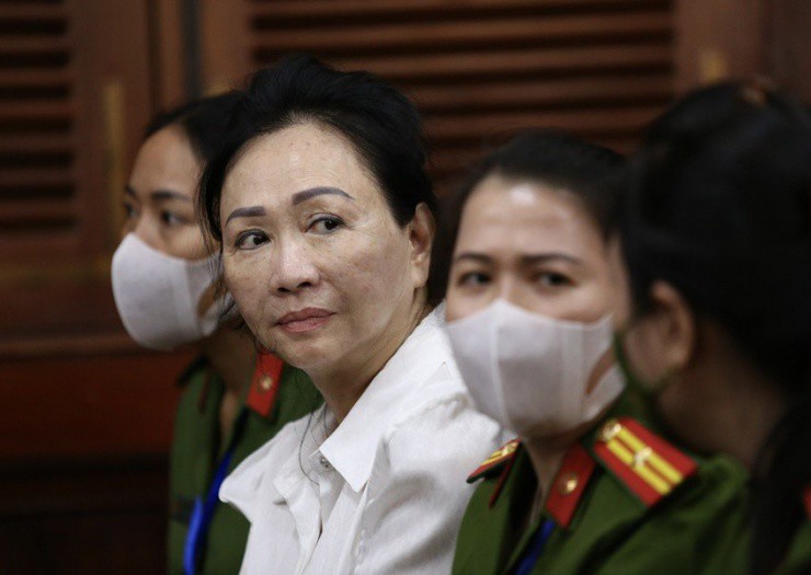 Bà Trương Mỹ Lan khai về những chuyến xe bí mật chở hơn 100 ngàn tỉ đồng rời SCB - 1