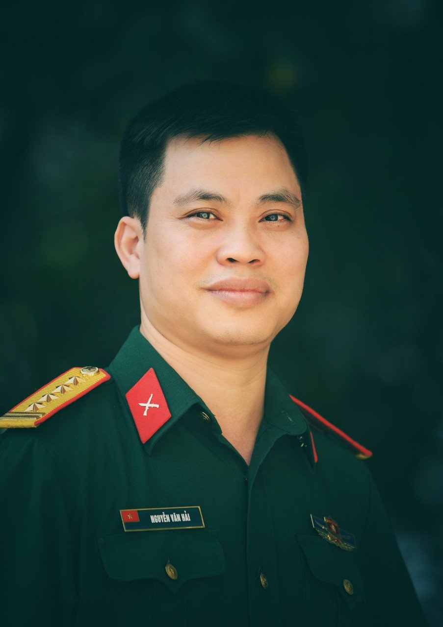 Thêm một ngòi bút khắc họa sinh động hình tượng “Bộ đội Cụ Hồ” - 2