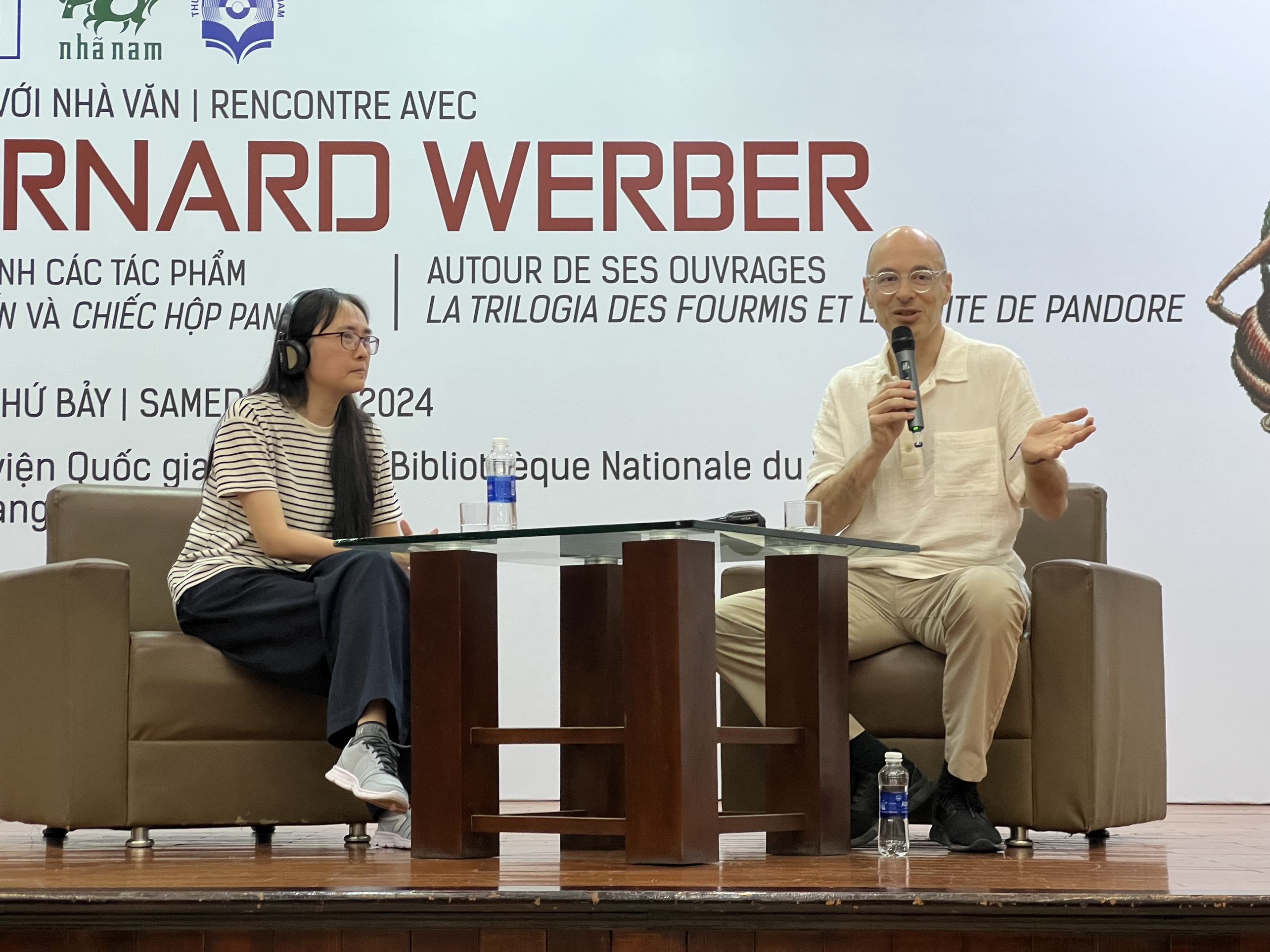 Bernard Werber: Nhà văn mở rộng góc nhìn của độc giả lên 360 độ - 3