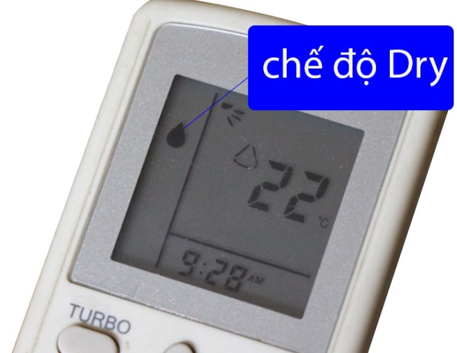 Bật điều hòa khi trời nồm không biết nút này là sai lầm, vừa giúp nhà khô ráo trong 15 phút vừa tiết kiệm điện - 1